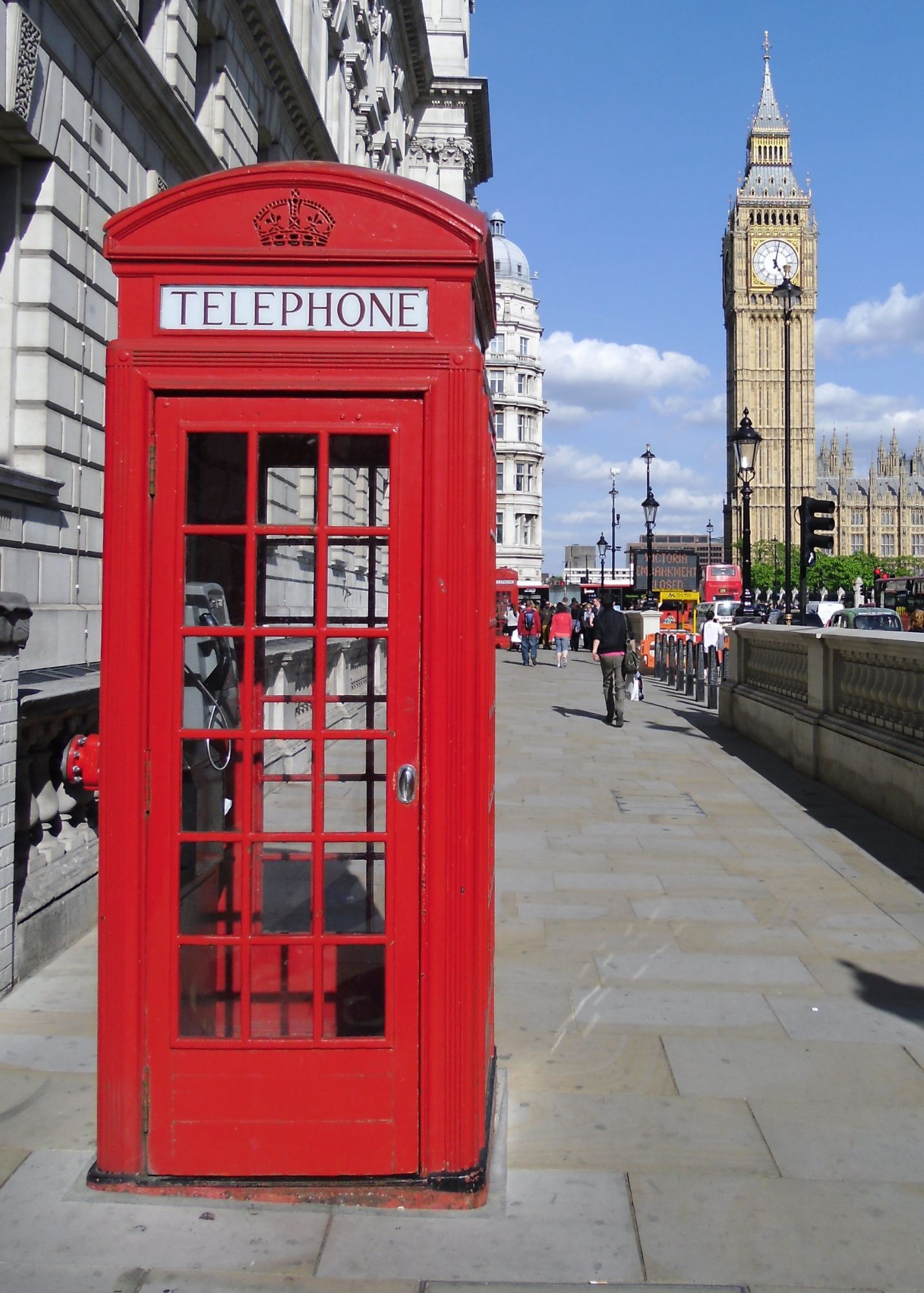 London phone booth and the Big Ben.