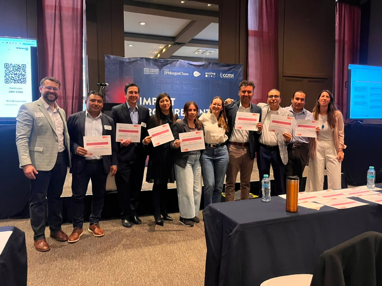 Firma del compromiso por las compras de impacto